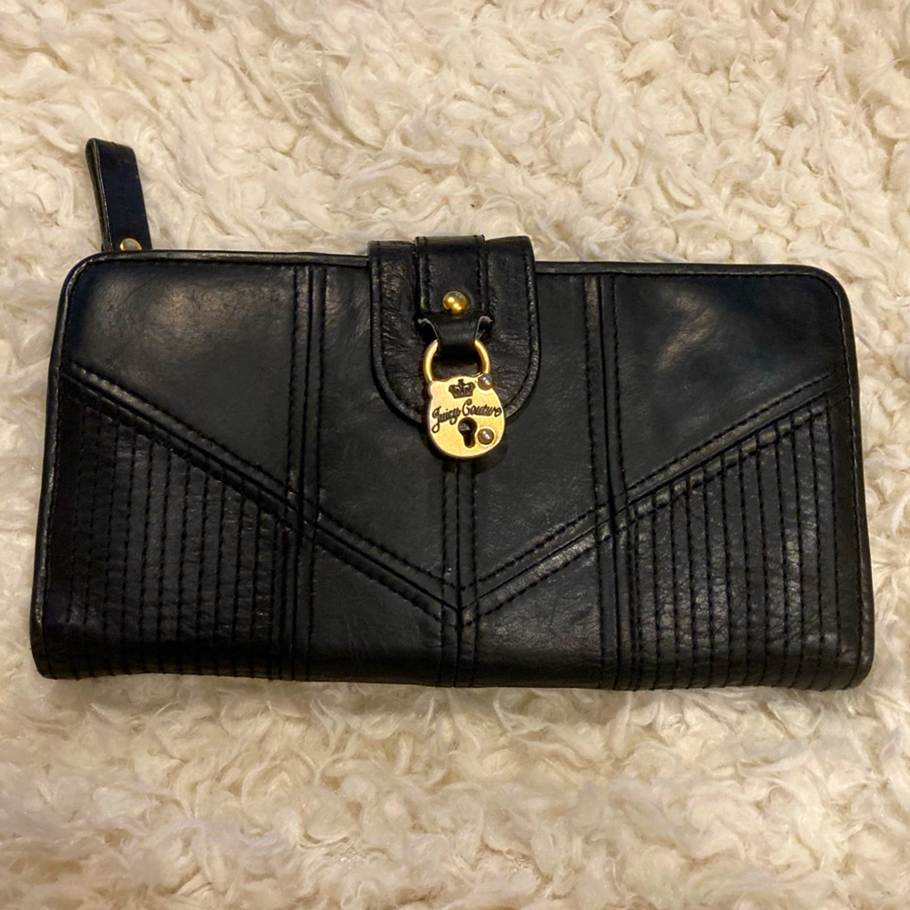 Juicy Couture VTG Wallet with decorative padlock